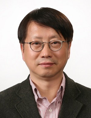 Yoonsik Choe