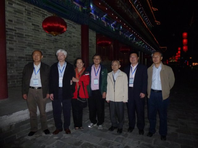 p1010528groupphoto.jpg